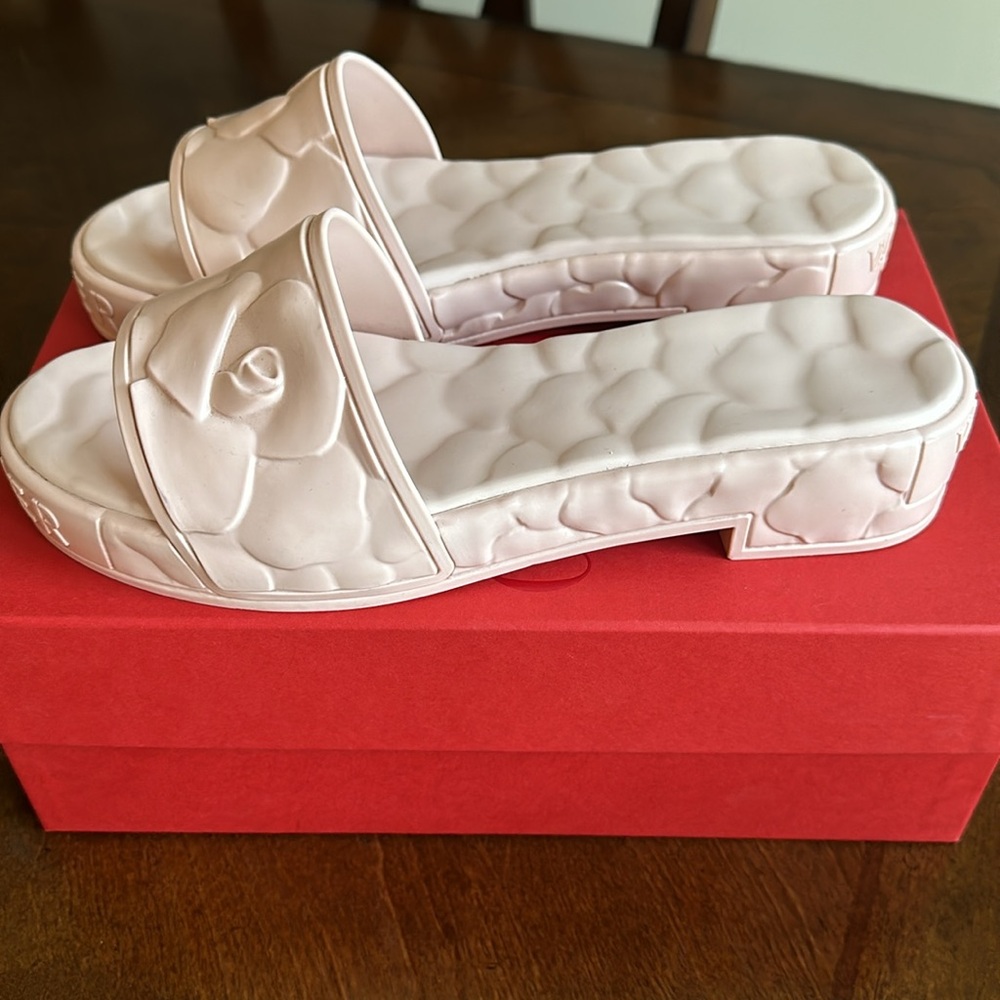 Valentino Garavani Slides - Picture 4 of 8